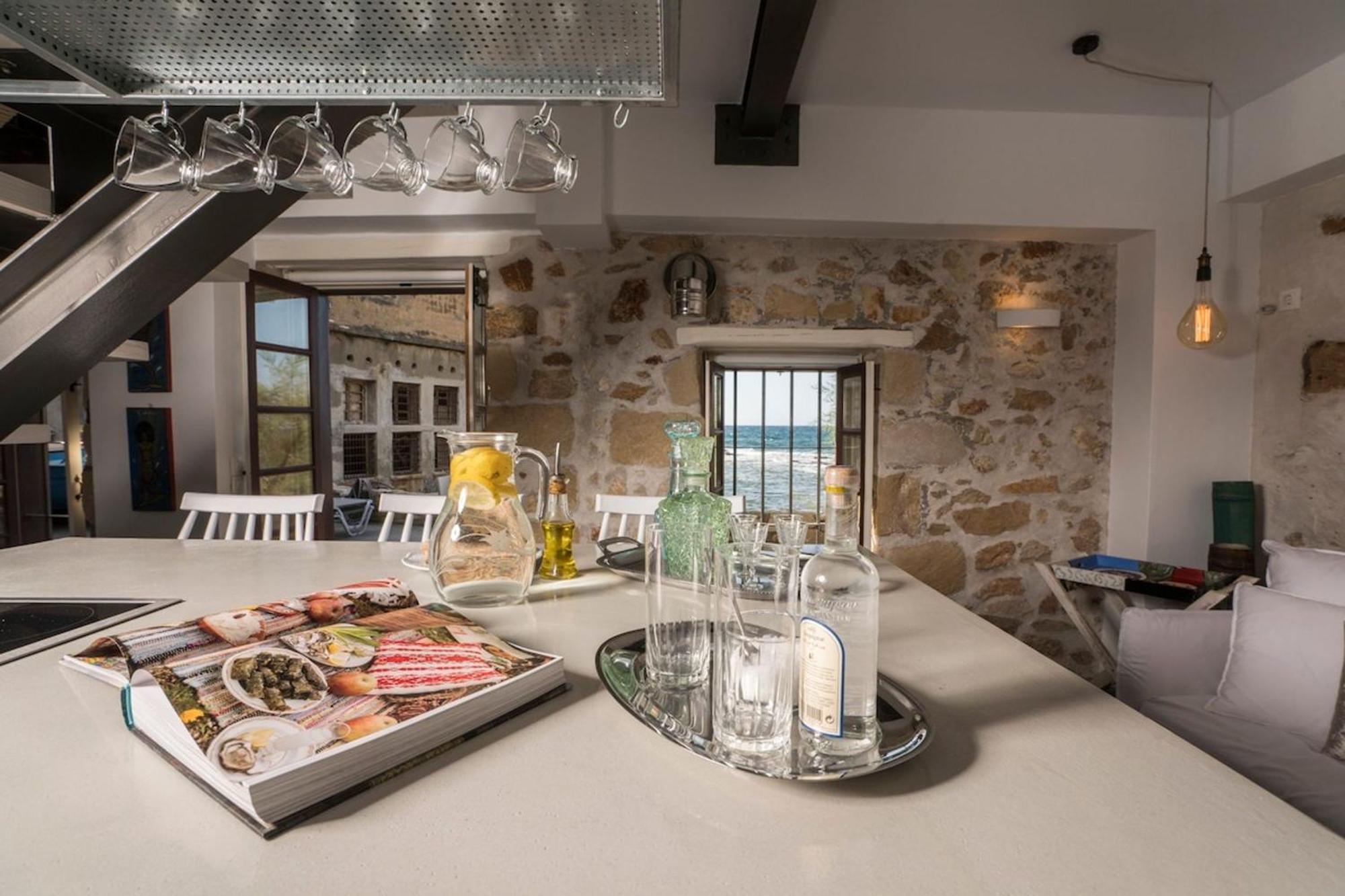 הוילה חאניה Kito- Transformed House On The Water'S Edge מראה חיצוני תמונה